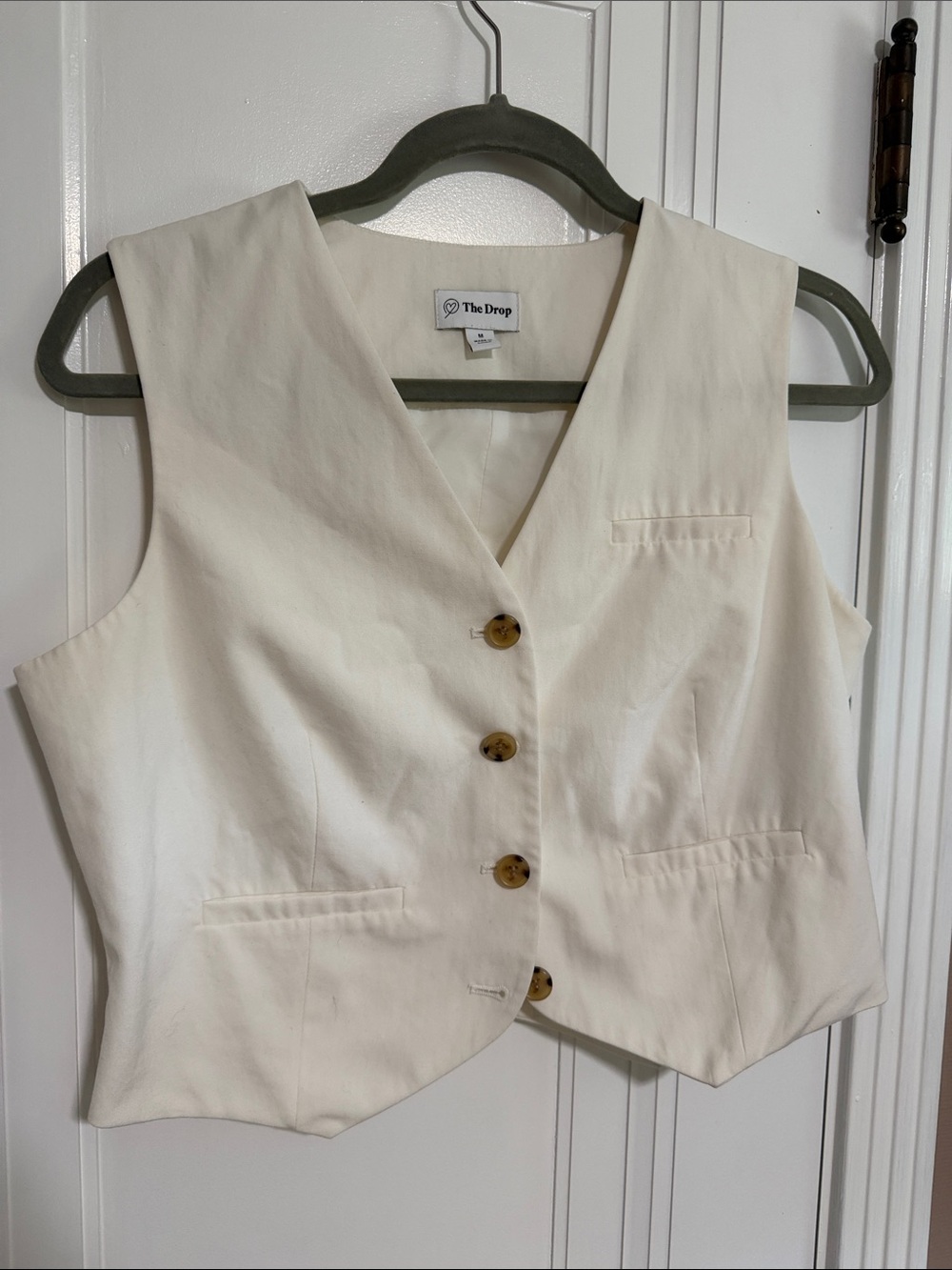 The Drop Women's Cream Button-Front Crop Vest